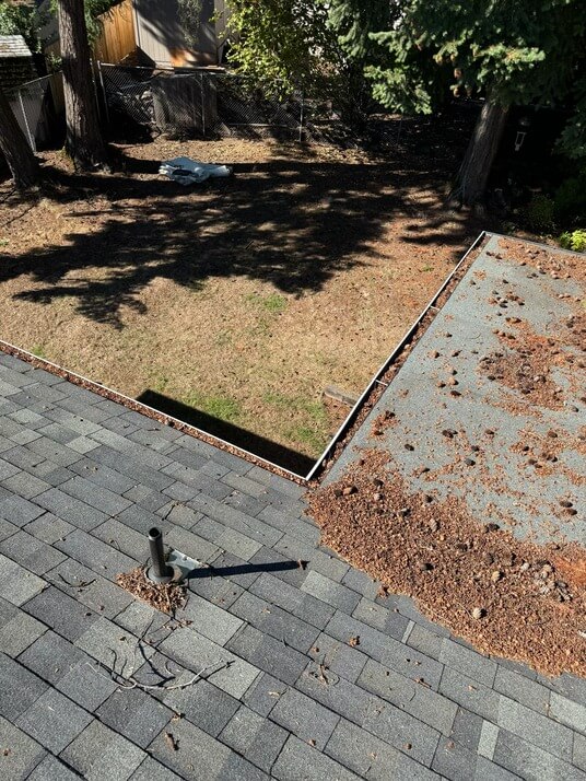 a dirty roof in Beaverton, OR, that needs cleaning